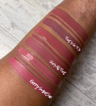 ALL THAT'S APRICOT LIP LINER